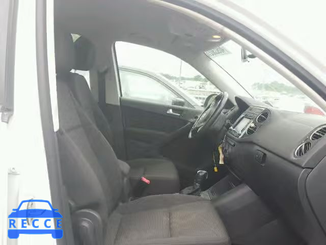 2015 VOLKSWAGEN TIGUAN WVGBV7AX1FW608612 image 4