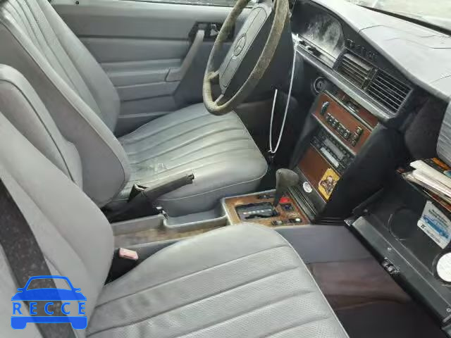 1986 MERCEDES-BENZ 190 WDBDA24D2GF255679 image 4