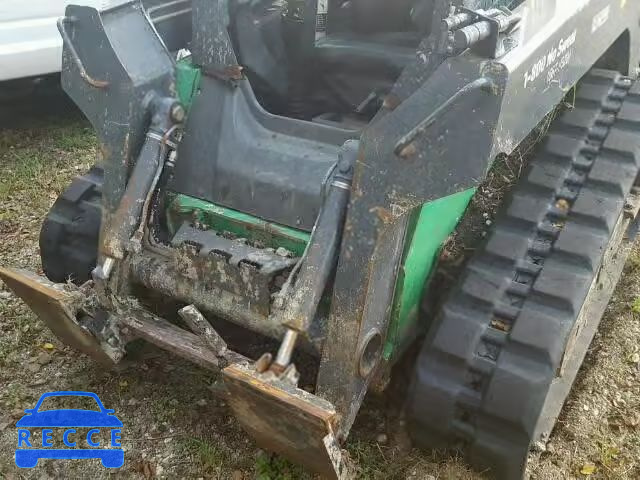 2011 JOHN DEERE TRACTOR 1T0323DAVB0201852 Bild 8