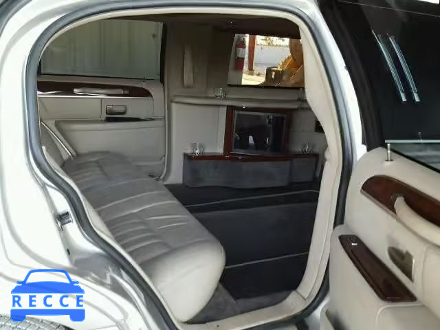 2008 LINCOLN TOWN CAR 2L1FM88W28X658709 зображення 5