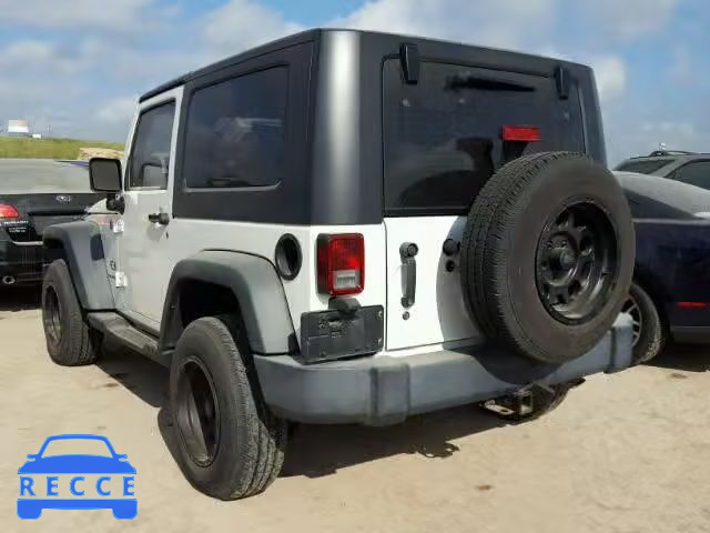 2009 JEEP WRANGLER 1J4FA24109L717526 image 2