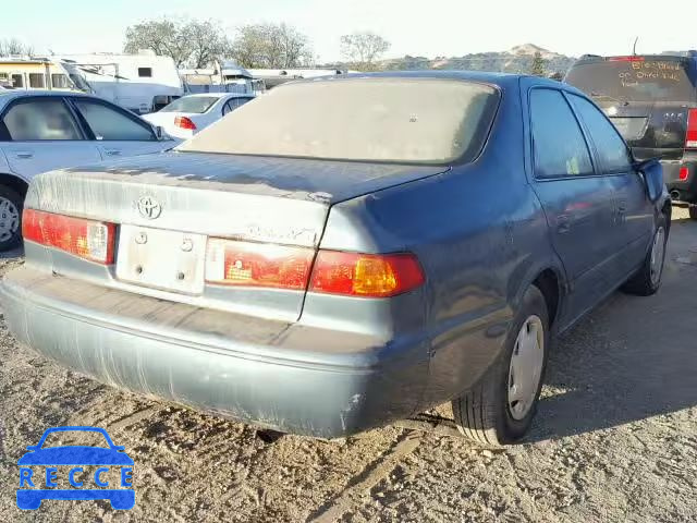 2000 TOYOTA CAMRY 4T1BG22K8YU924944 image 3