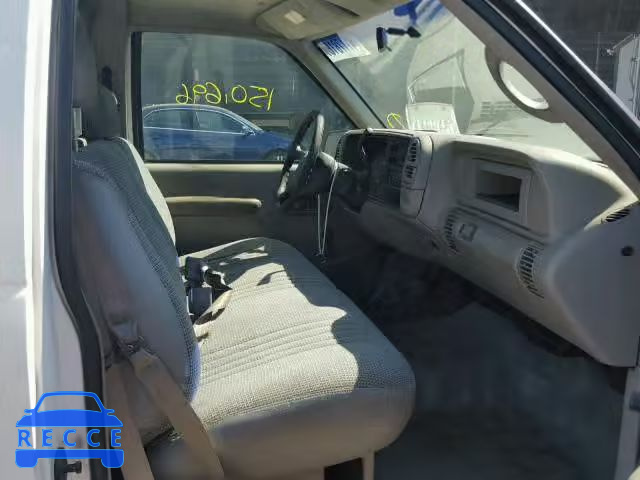 2000 CHEVROLET GMT-400 1GBGC34R0YR230987 image 4