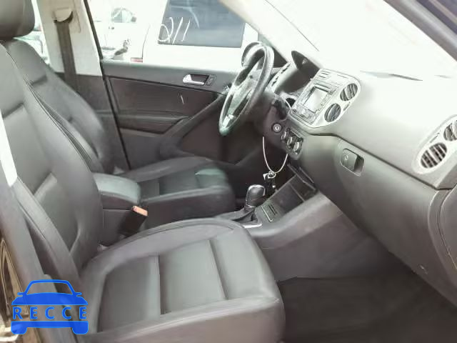 2011 VOLKSWAGEN TIGUAN WVGBV7AX9BW565941 зображення 4