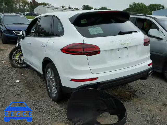 2017 PORSCHE CAYENNE WP1AE2A25HLA76520 image 2