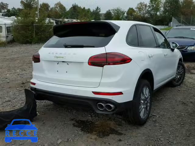 2017 PORSCHE CAYENNE WP1AE2A25HLA76520 image 3