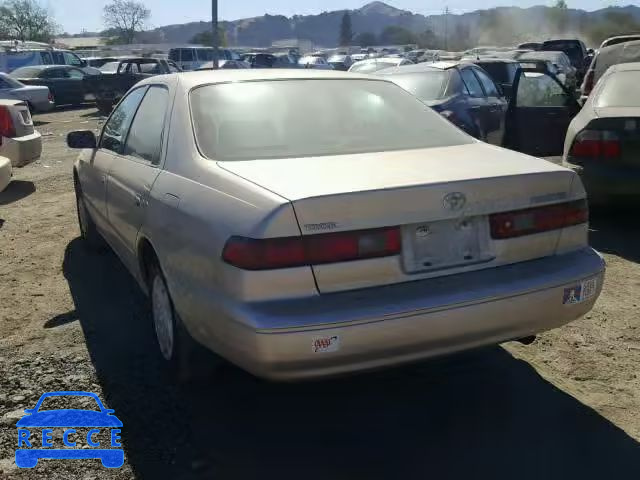 1998 TOYOTA CAMRY JT2BG22K8W0117535 image 2