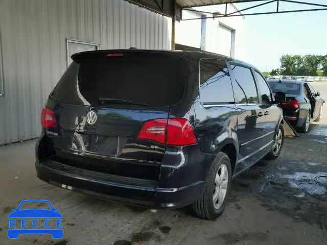 2011 VOLKSWAGEN ROUTAN 2V4RW3DG1BR625956 image 3