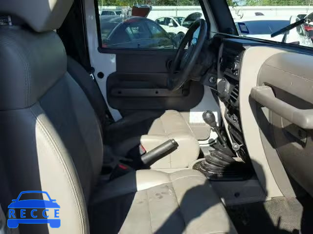 2009 JEEP WRANGLER 1J4FA24109L738330 image 4