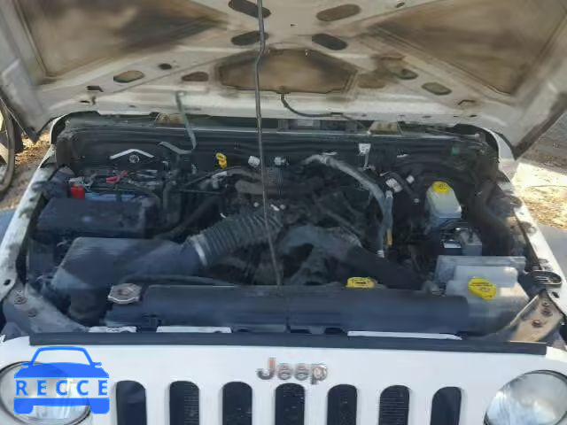 2009 JEEP WRANGLER 1J4FA24159L752613 image 6