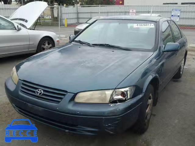 1998 TOYOTA CAMRY JT2BG22K8W0135274 image 1