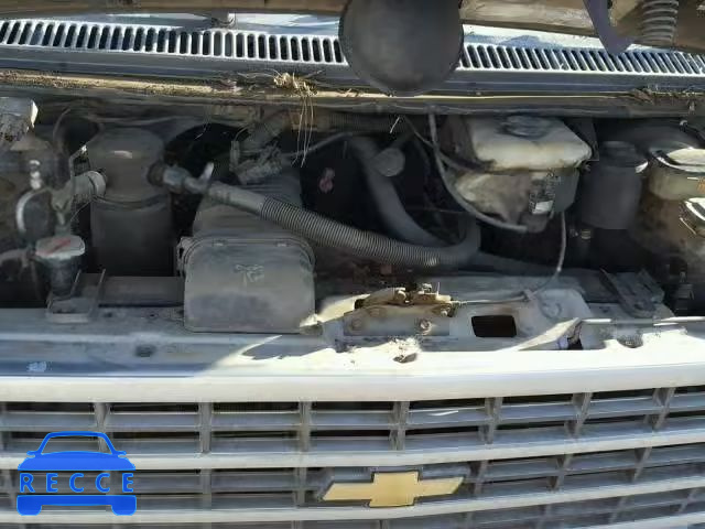 1992 CHEVROLET G20 1GCEG25K6N7117653 Bild 6