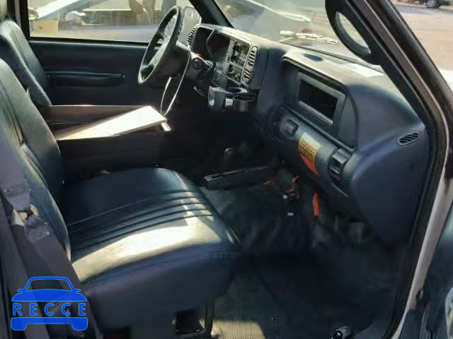 2000 CHEVROLET GMT-400 1GBHK34R0YF452230 image 4