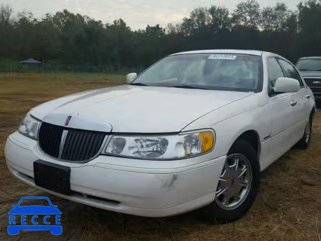 1998 LINCOLN TOWN CAR 1LNFM82WXWY712200 image 1