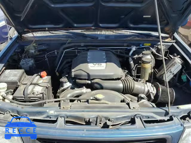 2000 HONDA PASSPORT 4S6DM58W1Y4414746 image 6