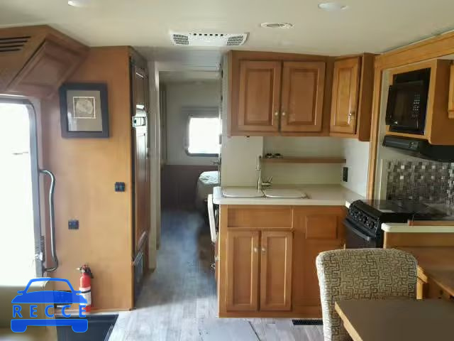 2017 FORD MOTORHOME 1F65F5DY0H0A03769 image 5