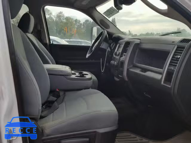 2016 RAM 2500 3C6UR5CJ2GG305375 image 4
