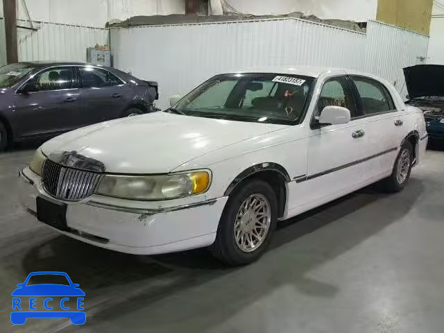 1999 LINCOLN TOWN CAR 1LNHM82W0XY623939 Bild 1