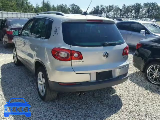 2010 VOLKSWAGEN TIGUAN WVGAV7AX0AW528321 image 2