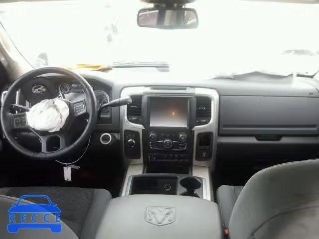 2015 RAM 2500 3C6UR5DL5FG686007 image 8