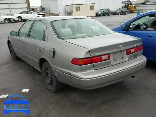 1997 TOYOTA CAMRY 4T1BG22K7VU141089 image 2