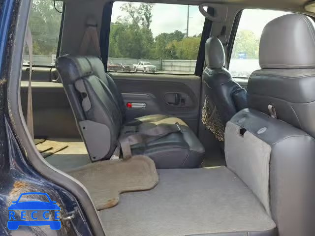 2000 CHEVROLET TAHOE 1GNEK13R6YR229412 image 5