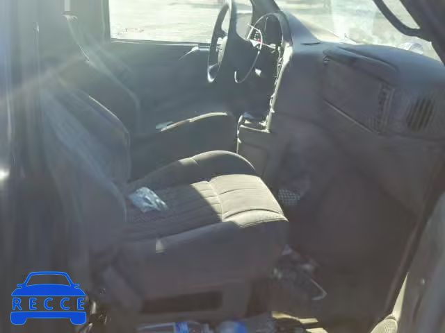 1998 GMC SAFARI 1GKEL19W2WB532328 image 4