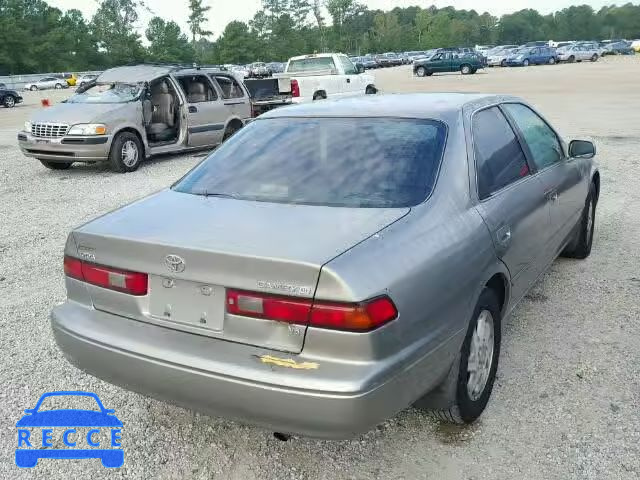 1998 TOYOTA CAMRY JT2BF28K7W0143411 image 3