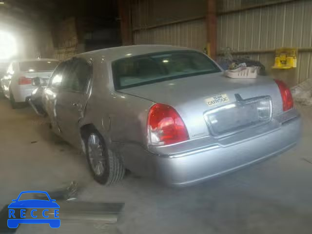 2008 LINCOLN TOWN CAR 2LNHM82V58X652166 Bild 2