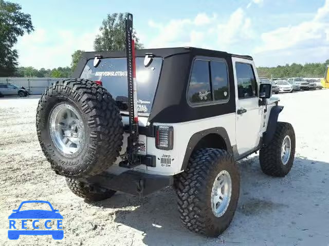 2009 JEEP WRANGLER 1J4FA24189L712042 image 3