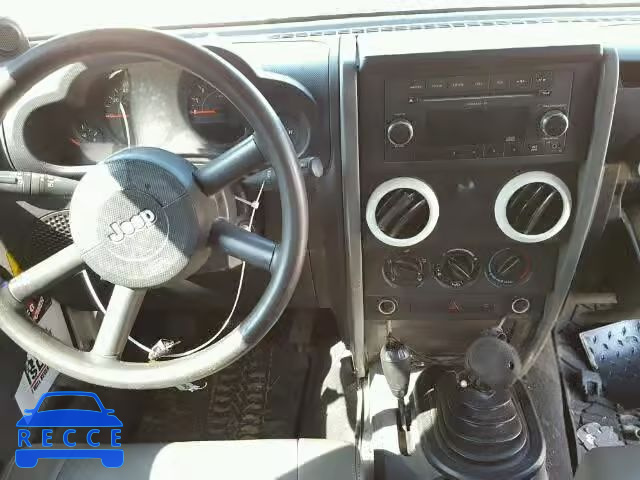 2009 JEEP WRANGLER 1J4FA24189L712042 image 8