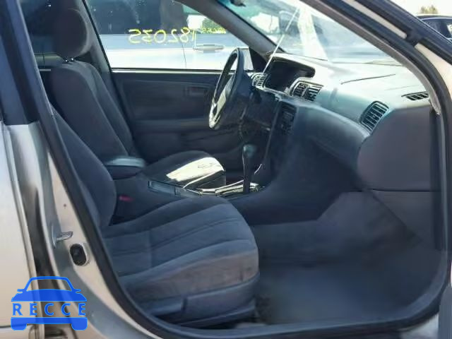 2000 TOYOTA CAMRY 4T1BG22K0YU658299 image 4