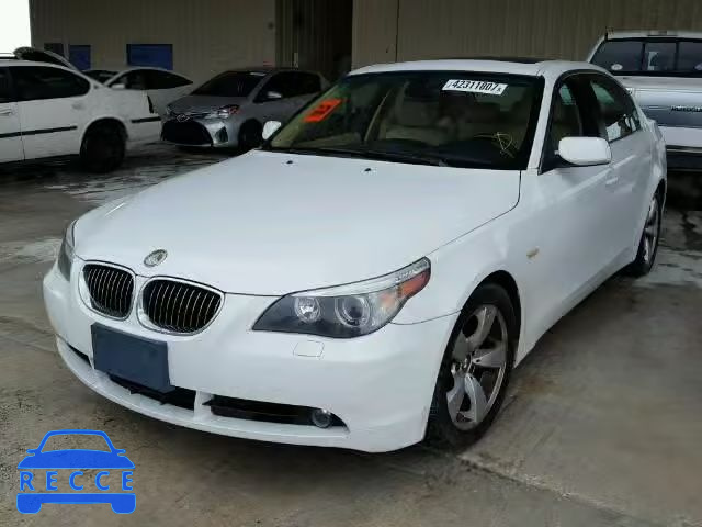 2007 BMW 525 WBANE53547CW67882 image 1