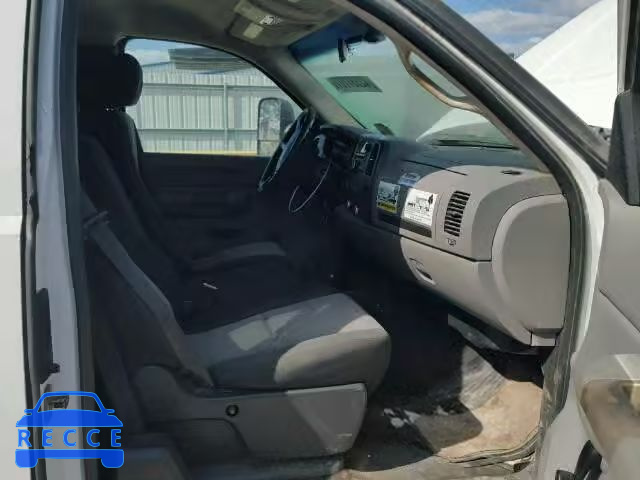 2008 GMC SIERRA 1GTHK29K28E152101 image 4