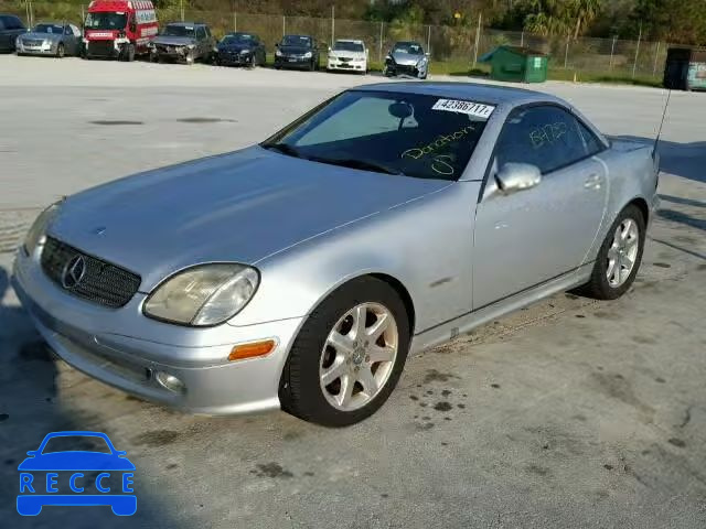 2002 MERCEDES-BENZ SLK WDBKK49FX2F270708 image 1