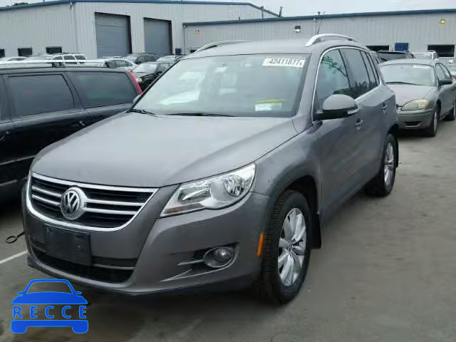 2011 VOLKSWAGEN TIGUAN WVGBV7AX3BW558211 Bild 1