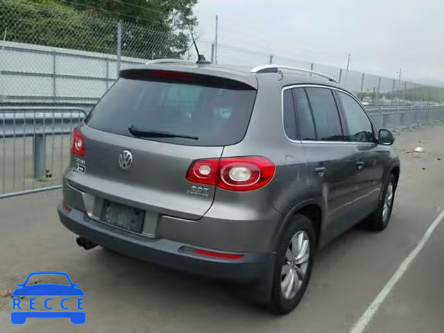 2011 VOLKSWAGEN TIGUAN WVGBV7AX3BW558211 Bild 3