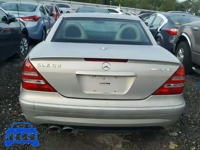 2002 MERCEDES-BENZ SLK WDBKK66F42F266220 Bild 5