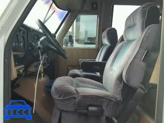 1995 CHEVROLET P30 1GBJP32K3R3328349 image 4