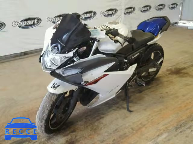 2009 YAMAHA FZ6 JYARJ18E39A000586 Bild 1