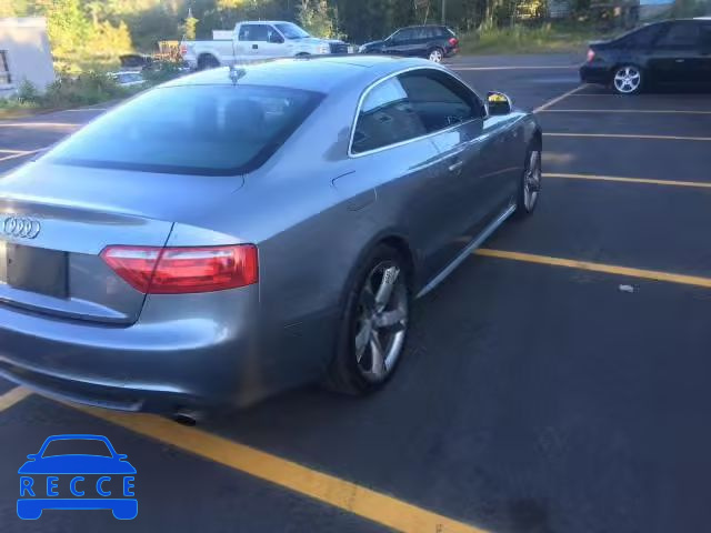 2009 AUDI A5 WAUDK78T19A024458 image 3