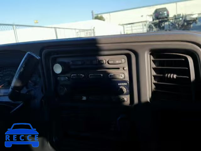 2003 CHEVROLET TAHOE 1GNEK13T63J266642 image 8