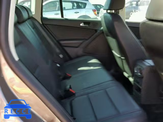 2011 VOLKSWAGEN TIGUAN WVGBV7AX1BW501330 image 5