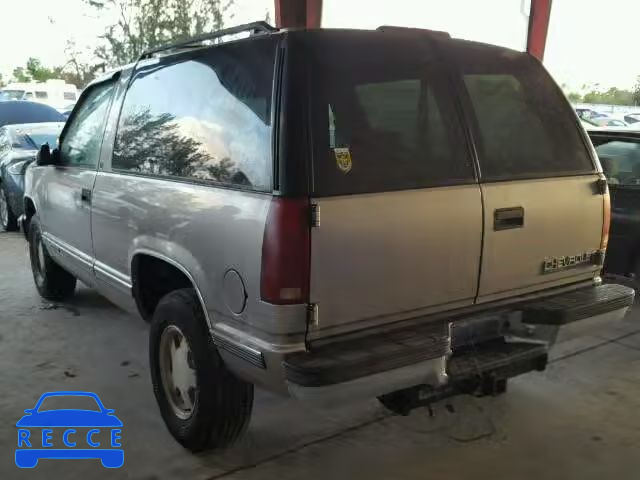 1999 CHEVROLET TAHOE 3GNEC18R2XG228312 image 2