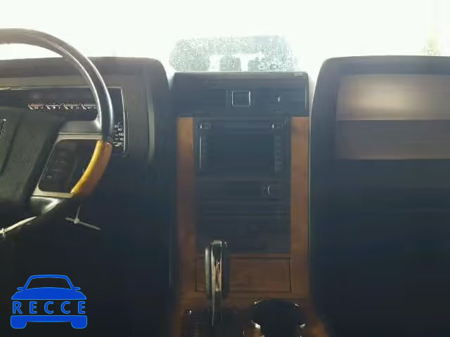 2011 LINCOLN NAVIGATOR 5LMJJ3J53BEJ05658 image 8