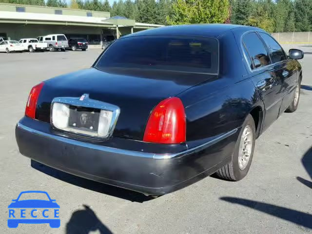 1999 LINCOLN TOWN CAR 1LNHM82W0XY657203 image 3