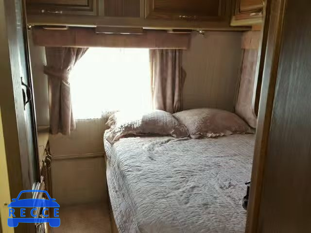 1989 GMC MOTOR HOME 1GDJP37W2K3501786 image 5