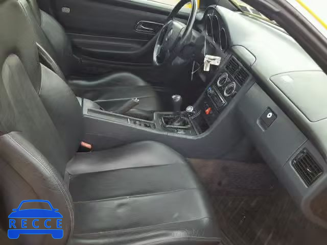 1999 MERCEDES-BENZ SLK WDBKK47F1XF085456 image 4