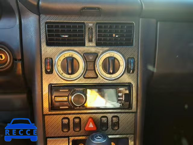 1999 MERCEDES-BENZ SLK WDBKK47F3XF134155 image 8