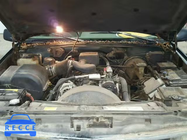1996 CHEVROLET SUBURBAN 1GNFK16RXTJ416515 Bild 6
